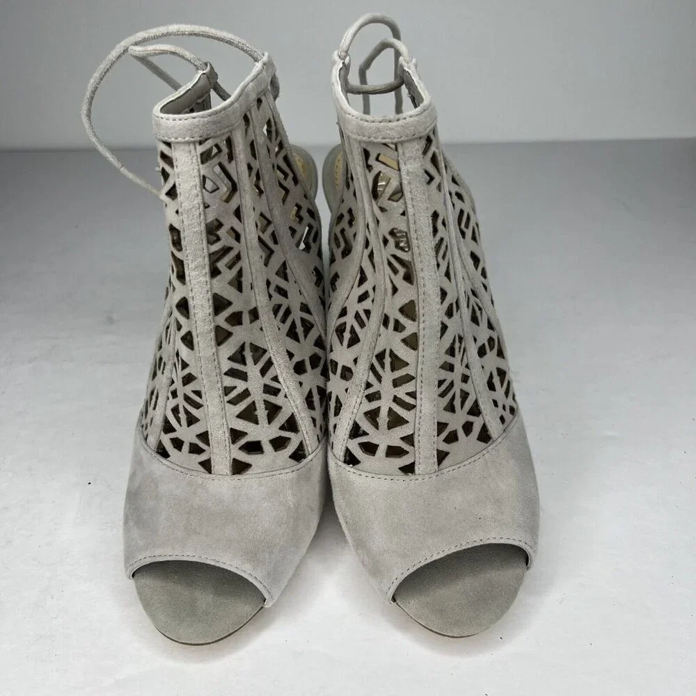 Gianni Bini Newbuck Soft Gray Suede Leather Cut-Out Heels Womens Size 7 - Picture 3 of 9